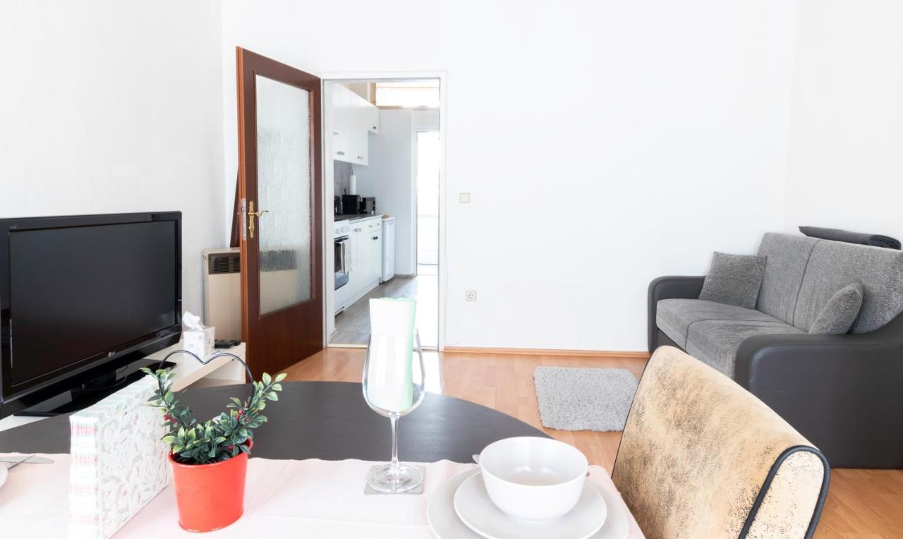 New & Central Marzstrasse City Apartment With Own Exit To The Inner Garden Βιέννη Εξωτερικό φωτογραφία