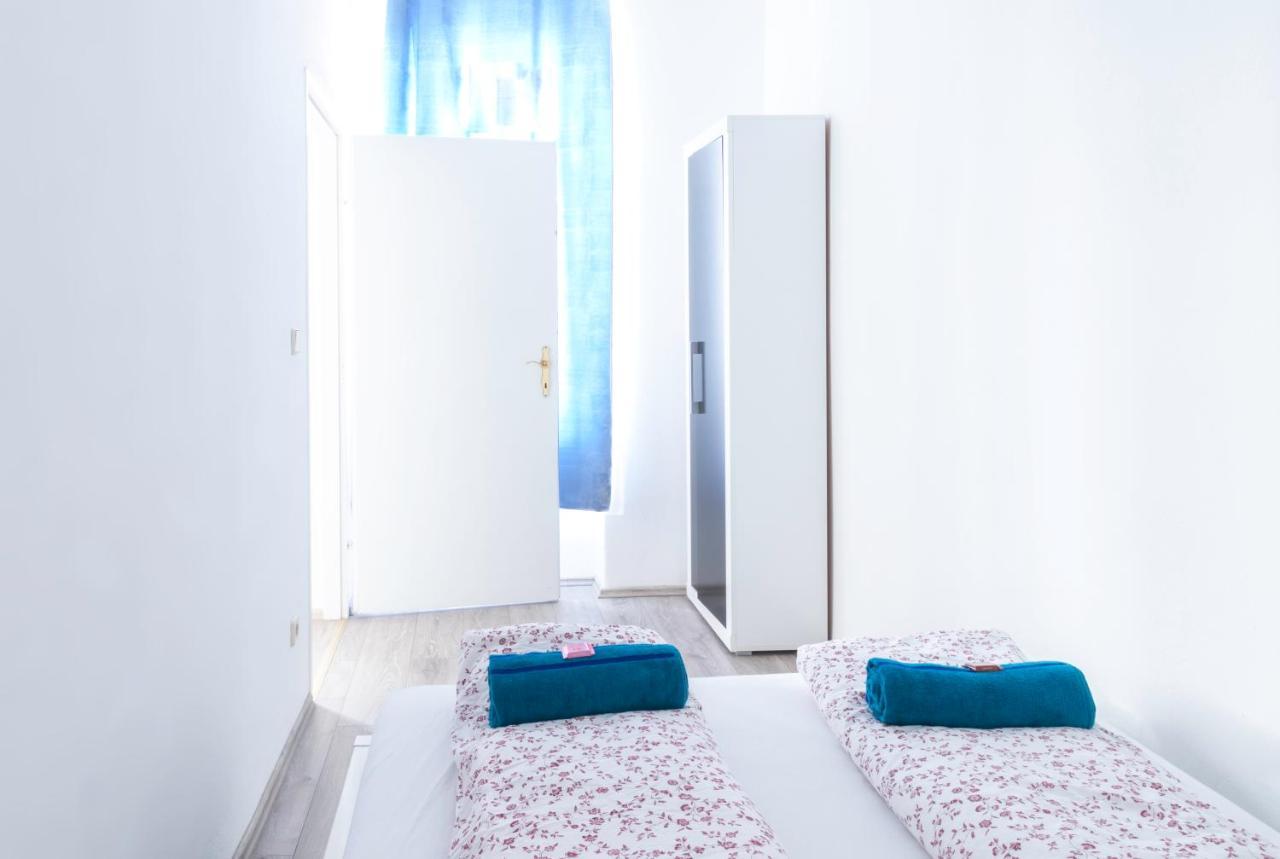 New & Central Marzstrasse City Apartment With Own Exit To The Inner Garden Βιέννη Εξωτερικό φωτογραφία